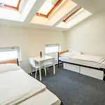 Mai Bohemia Hostel And Apartment