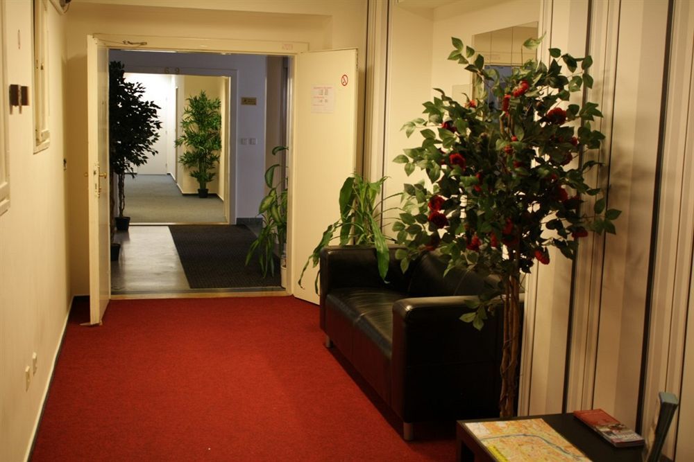 Hostel Mai Bohemia Hostel And Apartment Prague